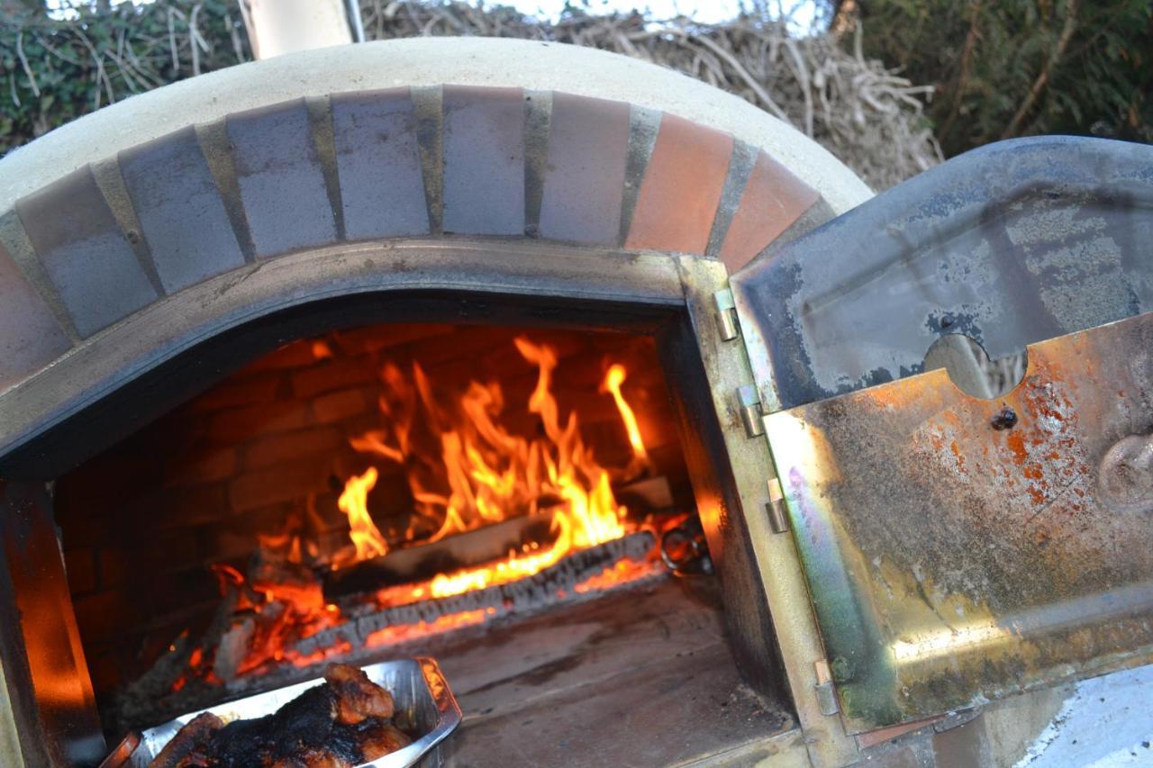 East Thorne Glamping Villa Bude Bagian luar foto